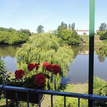 Le Jardin Des Cygnes Bed and Breakfast Pineuilh Esterno foto