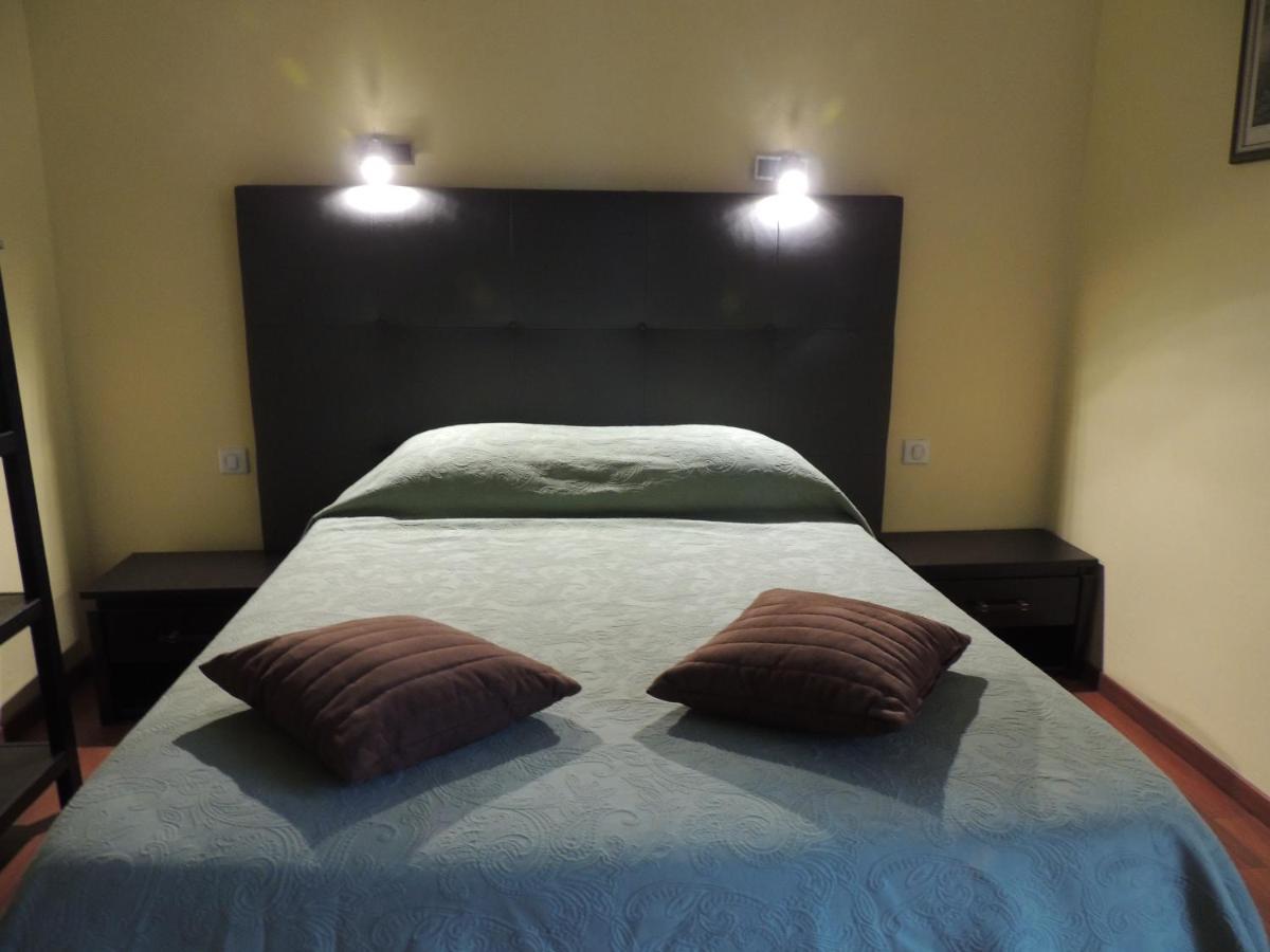 Le Jardin Des Cygnes Bed and Breakfast Pineuilh Esterno foto