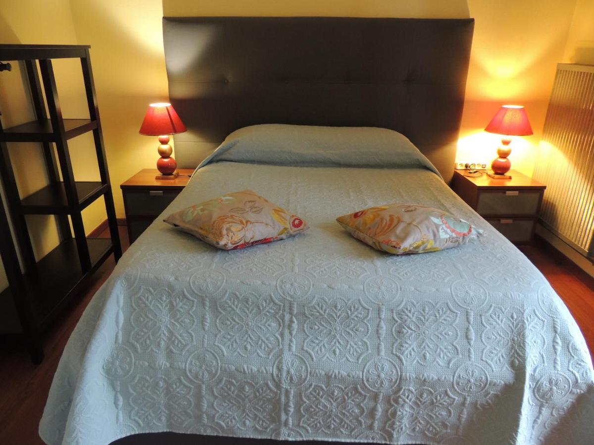 Le Jardin Des Cygnes Bed and Breakfast Pineuilh Esterno foto
