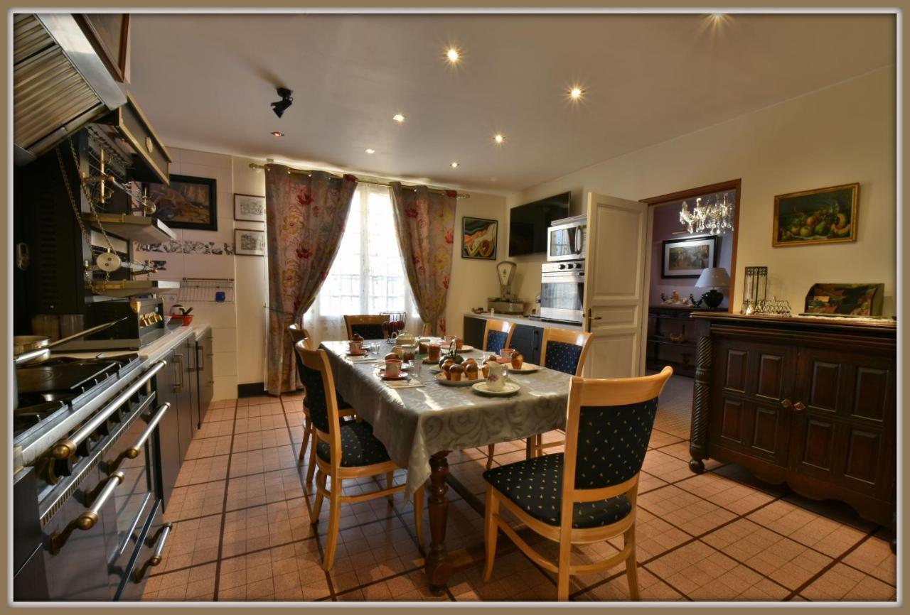 Le Jardin Des Cygnes Bed and Breakfast Pineuilh Esterno foto